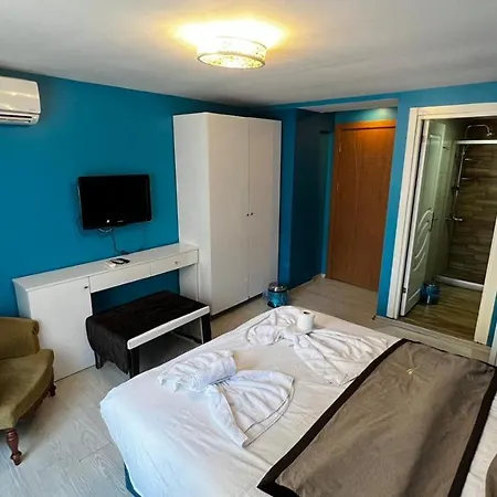 Moon Blue * Стамбул