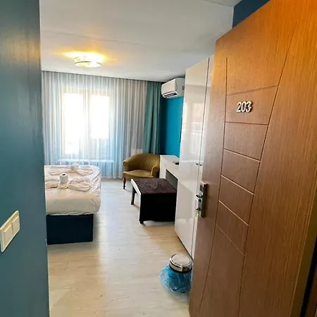 Moon Blue * İstanbul