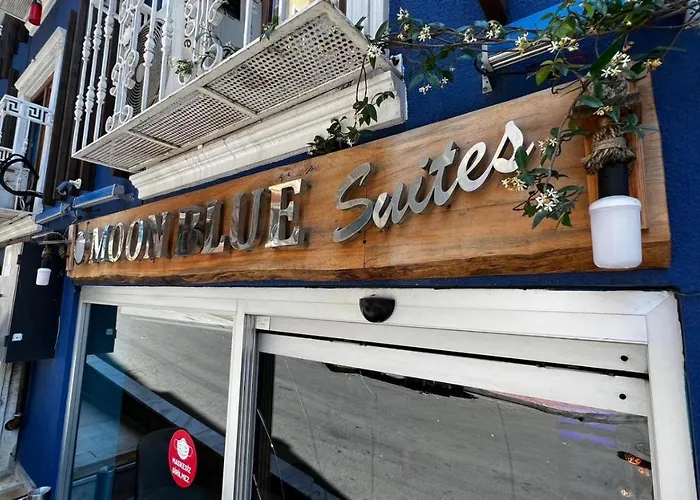 Moon Blue * Istambul