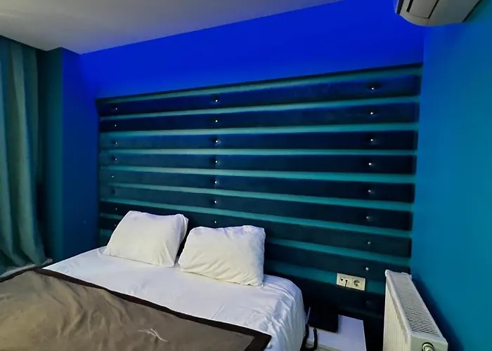 Moon Blue * Istambul