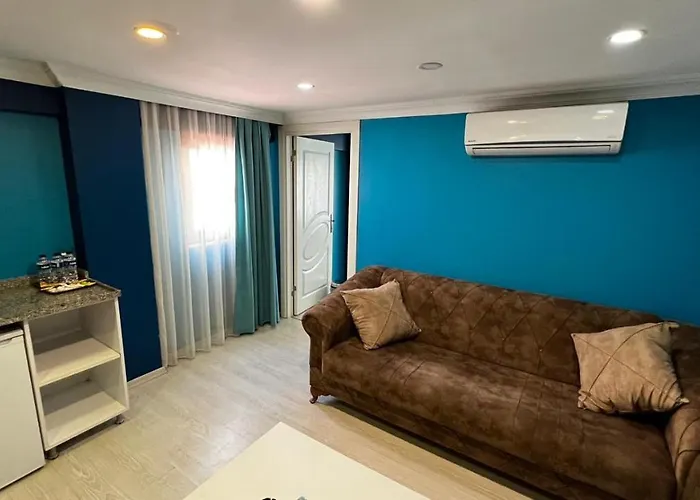 Moon Blue 伊斯坦布尔