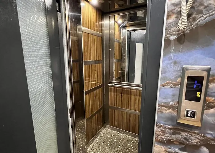 Moon Blue 아파트호텔